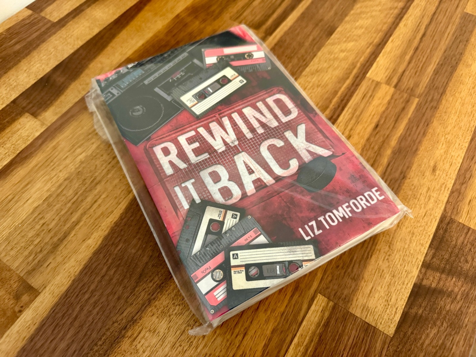 LIZ TOMFORDE REWIND IT BACK WINDY CITY SIGNED EXCLUSIVE SPECIAL EDITION SOLD OUT