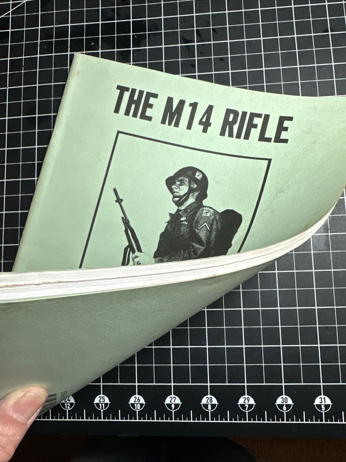 M14 Rifle : 7. 62mm M14 & M14e2 M14sa by Desert Publications