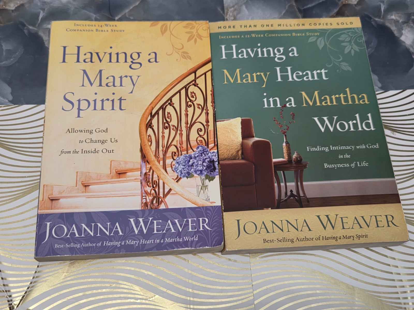 JOANNA WEAVER – LOT OF 2 TRADE PAPERBACK BOOKS – MARY SAPIRT & MARY HEART
