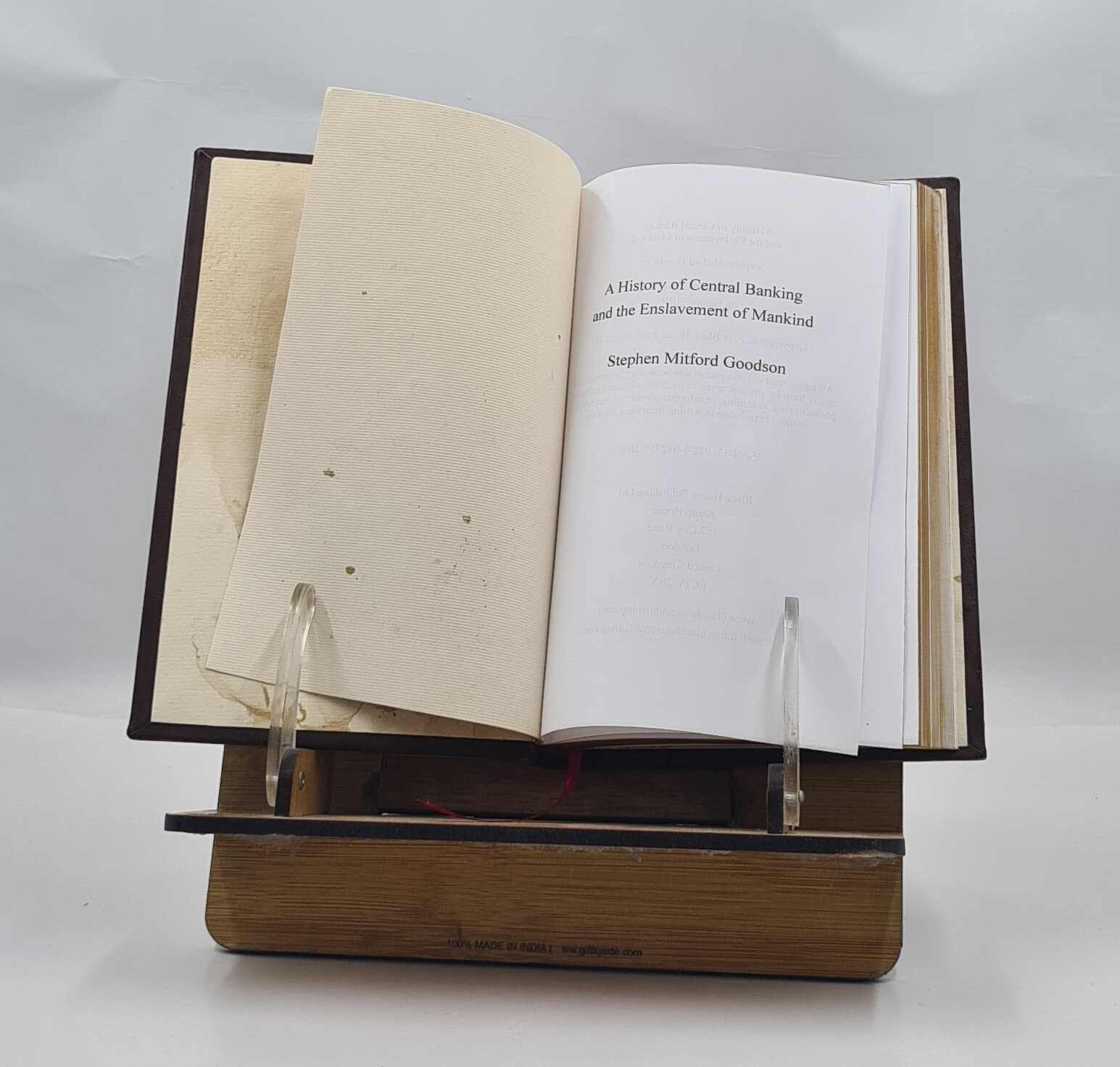 A History Of Central Banking And The Enslavement Of Mank [Premium Leather Bound]